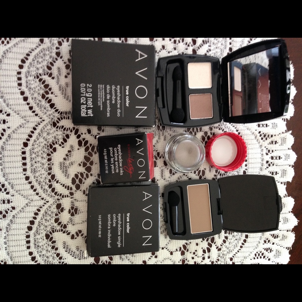 NIB (3) True Color Eyeshadows